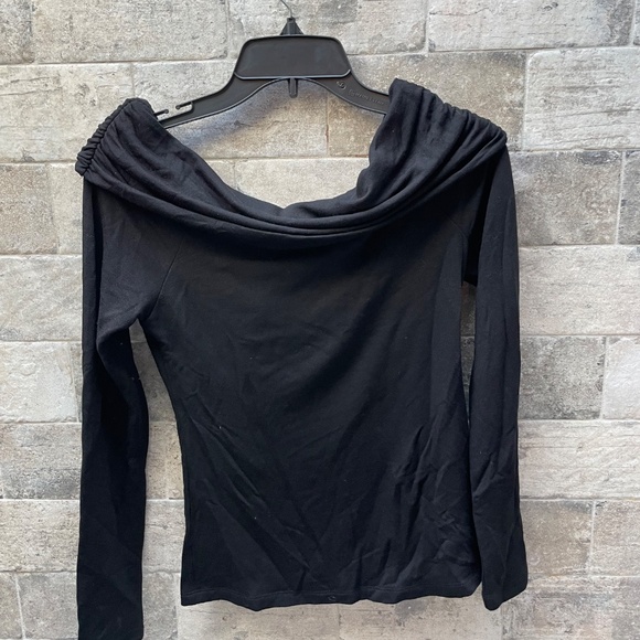 ❤️ WHBM BLACK OFF THE SHOULDER LONG SLEEVE TOP SIZE XS - Picture 4 of 4